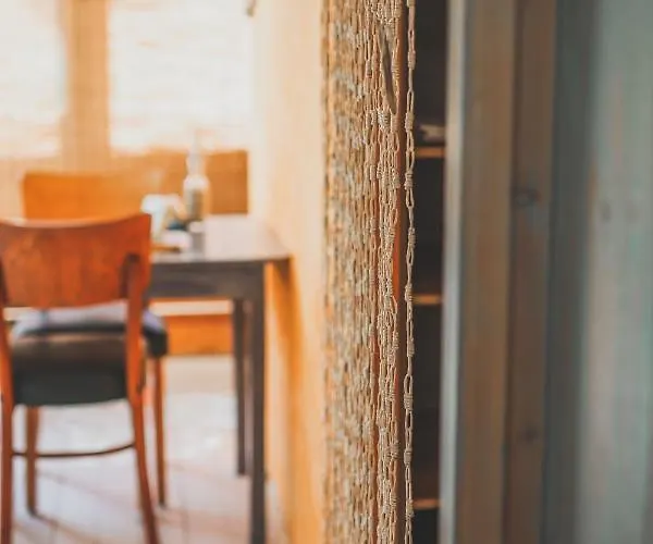 Bed and breakfast In De Aap - & 4*