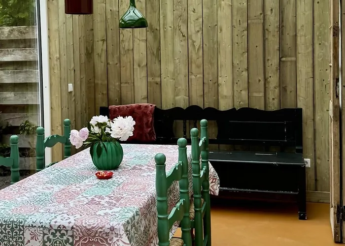 In De Aap - & Bed and breakfast