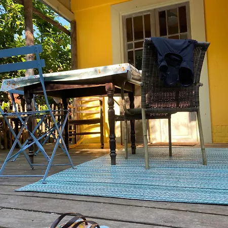 In De Aap - & Nocleg ze śniadaniem 4*